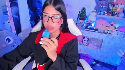 Snapshot of cutestephuwu chatting on March 11, 4:19 am  - independent model online show from March 11, 4:19 am