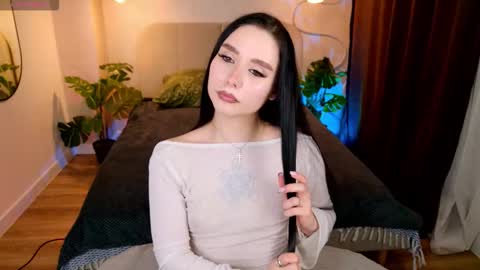 Monica online show from March 1, 8:57 pm