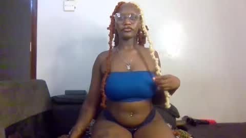 CUTIE online show from April 3, 7:32 pm