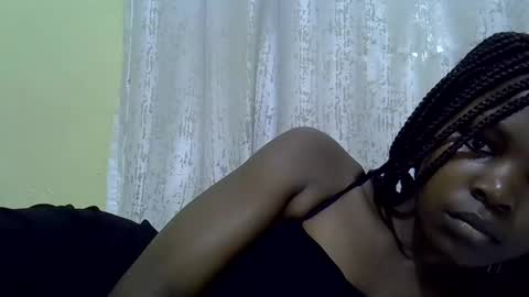 Snapshot of cutiehanish4 chatting on October 11, 11:59 am cutiehanish4 online show from October 11, 11:59 am
