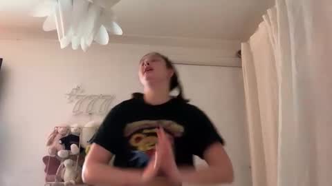 Cutieoggg420 online show from March 7, 11:27 pm