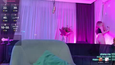 cutiepie69__ online show from March 19, 8:14 pm