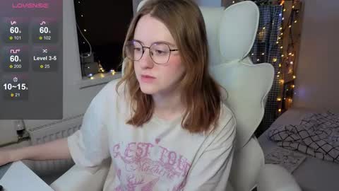 Alice  online show from November 17, 7:11 am