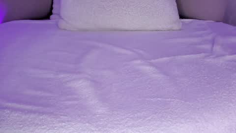 Hannah online show from April 15, 7:58 pm