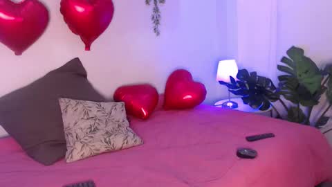 Laura online show from February 16, 11:41 am