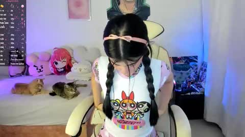 Snapshot of cyber_lizz chatting on October 2, 9:13 pm Liz online show from October 2, 9:13 pm