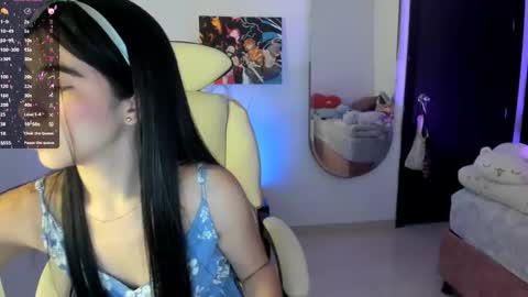 Snapshot of cyber_lizz chatting on October 14, 11:08 pm Liz online show from October 14, 11:08 pm