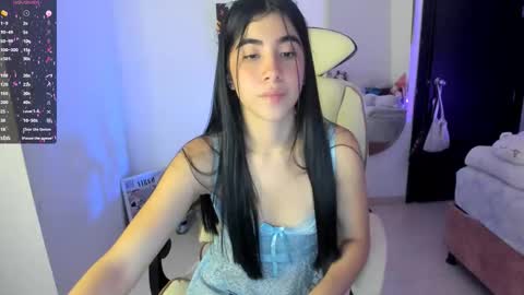Snapshot of cyber_lizz chatting on October 10, 11:31 pm Liz online show from October 10, 11:31 pm