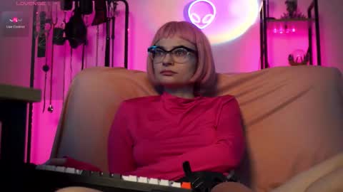 Lily Goddess online show from November 26, 6:32 am