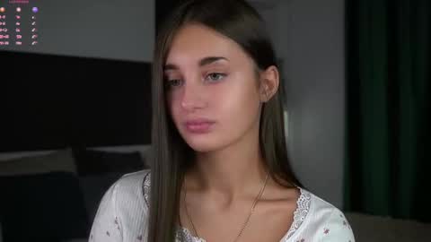 Isabella online show from March 1, 1:11 am