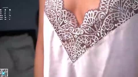 Isabella online show from December 3, 1:26 am