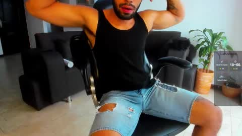 Mauricio online show from September 20, 12:30 pm