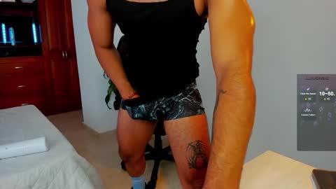 Mauricio online show from February 9, 8:44 pm