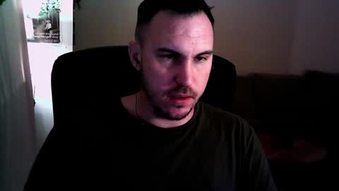 DadBodStephen online show from December 1, 8:22 pm