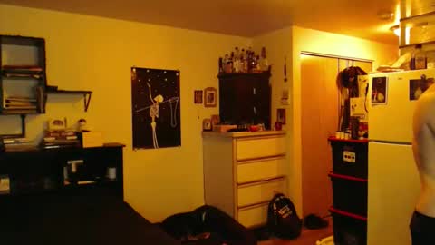 daddy_werewolf online show from March 16, 7:34 am