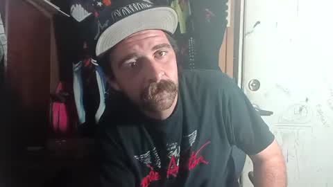 Snapshot of daddymill98 chatting on September 28, 8:56 am daddymill98 online show from September 28, 8:56 am