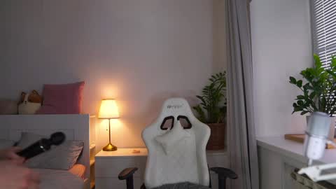 Daddys Trouble online show from January 27, 5:14 am