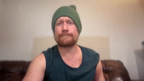 Snapshot of daemon456321 chatting on February 25, 9:37 pm daemon online show from February 25, 9:37 pm