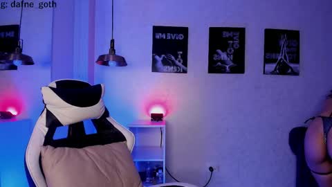 Dafne online show from September 25, 9:00 pm