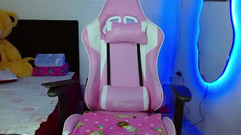 Snapshot of dafne_hot77 chatting on March 11, 6:41 pm dafne_hot77 online show from March 11, 6:41 pm