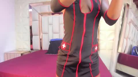 Dafnee online show from October 27, 1:11 pm