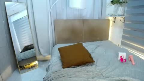 Gwyn online show from February 26, 7:21 pm