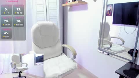 Dahian  online show from March 10, 10:30 am