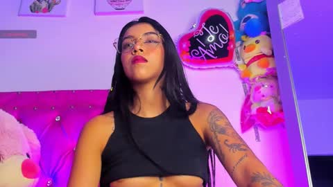    online show from February 6, 9:32 am