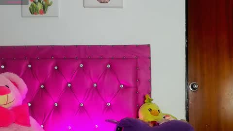    online show from October 21, 5:05 pm