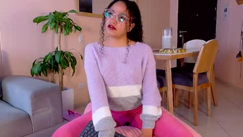 Dahli online show from April 23, 8:43 pm