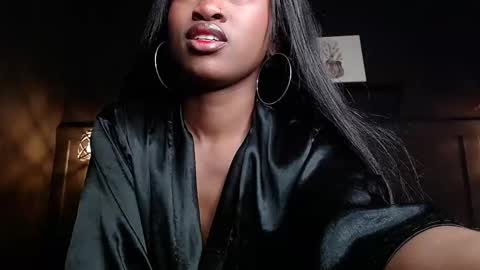 DAHYAN online show from November 6, 2:31 pm