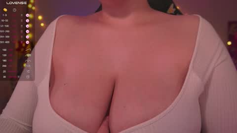 Cute DianaOnline mostly at 8pm-0000 am UK TimeTuesday and Wednesday off online show from November 22, 9:45 pm