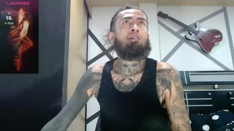 Snapshot of daimon_rock01 chatting on September 15, 4:47 am felipe online show from September 15, 4:47 am