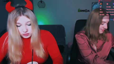 Snapshot of daisy_candy chatting on February 1, 7:44 pm Little Di online show from February 1, 7:44 pm