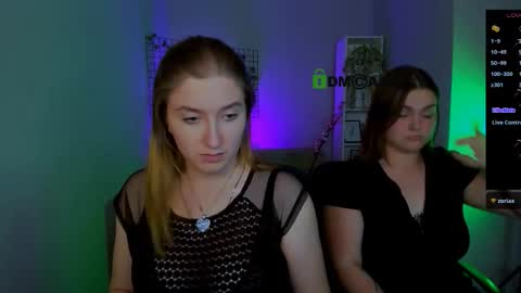 Snapshot of daisy_candy chatting on September 16, 10:24 pm Little Di online show from September 16, 10:24 pm