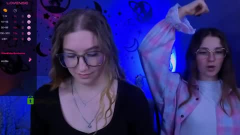 Little Di online show from April 22, 2:19 am