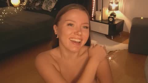 Stacey online show from November 19, 8:07 pm