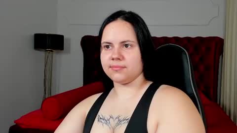 DaisyHarts online show from July 26, 5:27 am