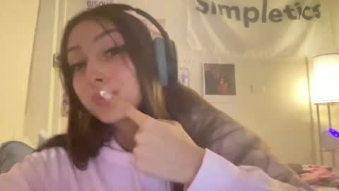 daisyy_belle online show from October 30, 2:23 am