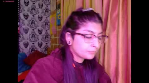    --  -- help me reach 100 hands up  online show from November 26, 3:04 am