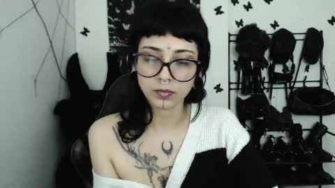 dakota online show from February 21, 2:47 am