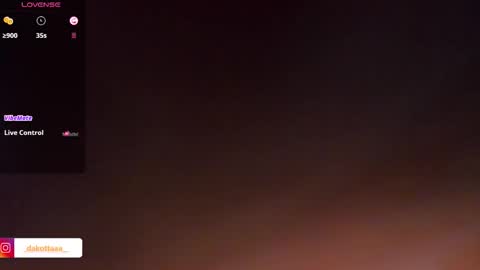 dakottaa__ online show from March 14, 1:31 am