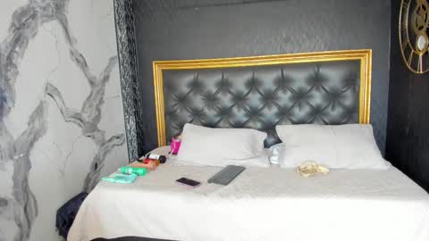 Snapshot of dalaymoore chatting on October 4, 7:33 pm Dalay online show from October 4, 7:33 pm