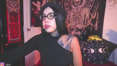 dalia_vorhees online show from February 17, 1:59 am