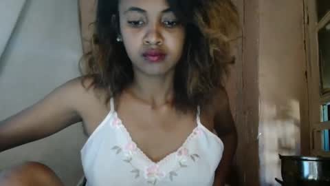 dallyarose online show from February 2, 5:26 am