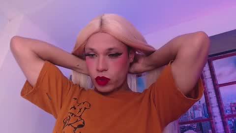         online show from November 18, 4:26 am