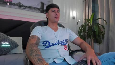 DAMIAN online show from April 8, 10:51 am