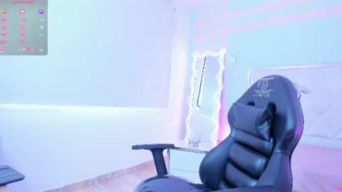 damian_tay1 online show from July 11, 11:57 am