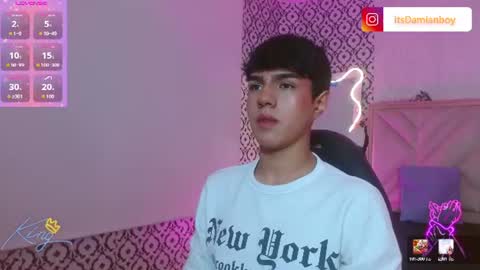 damian_tay1 online show from June 26, 11:48 am