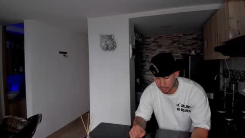 INSTAGRAM  DAMMIANMILLEROFICIAL online show from February 8, 4:10 pm